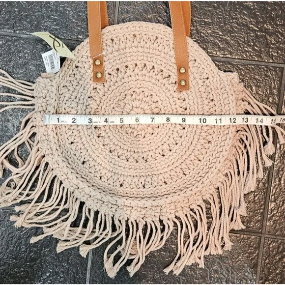 Collection Eighteen Handbag Beige Crochet Boho Shoulder Bag Fringe Woven Boho - Picture 8 of 11